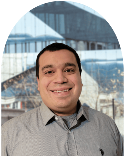 Therapist Profile Headshot - Bradley Vasquez - Therapist Registered Psychotherapist