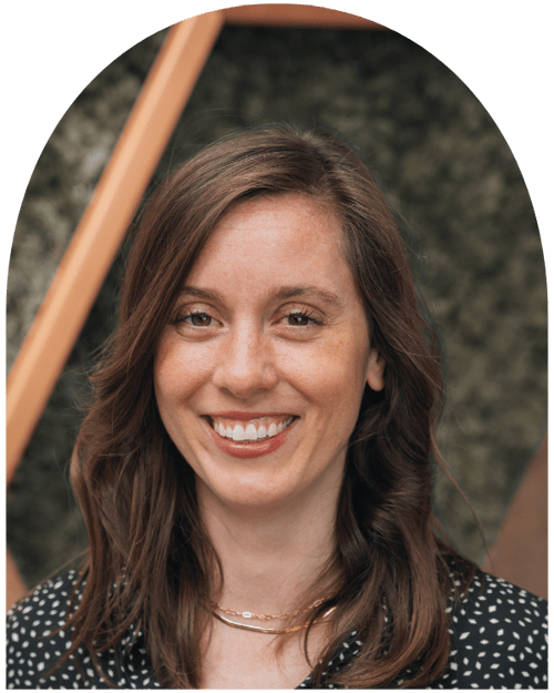 Therapist Profile Headshot - Heather Powers - Therapist Social Worker (1)