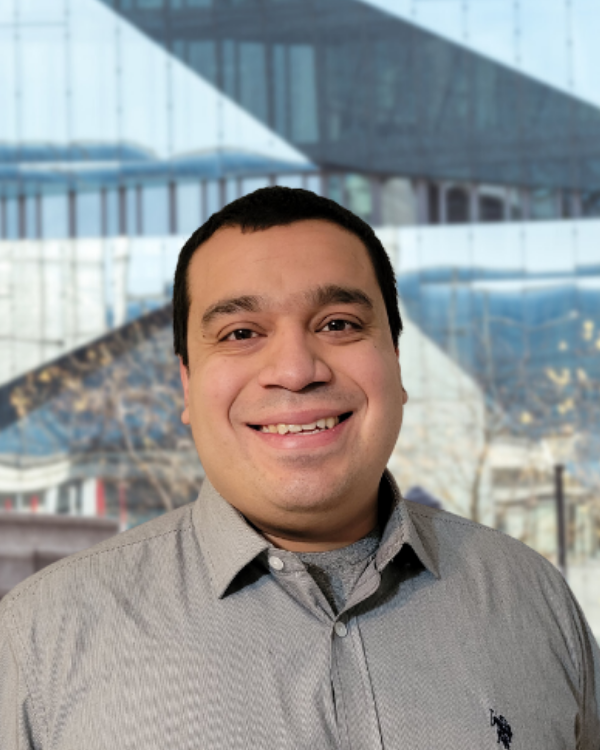 Therapist Profile Headshot - Bradley Vasquez - Registered Psychotherapist