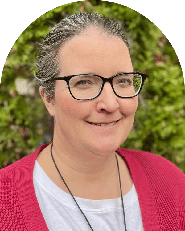 Therapist Profile Headshot - Honora Harvey - Therapist Social Worker